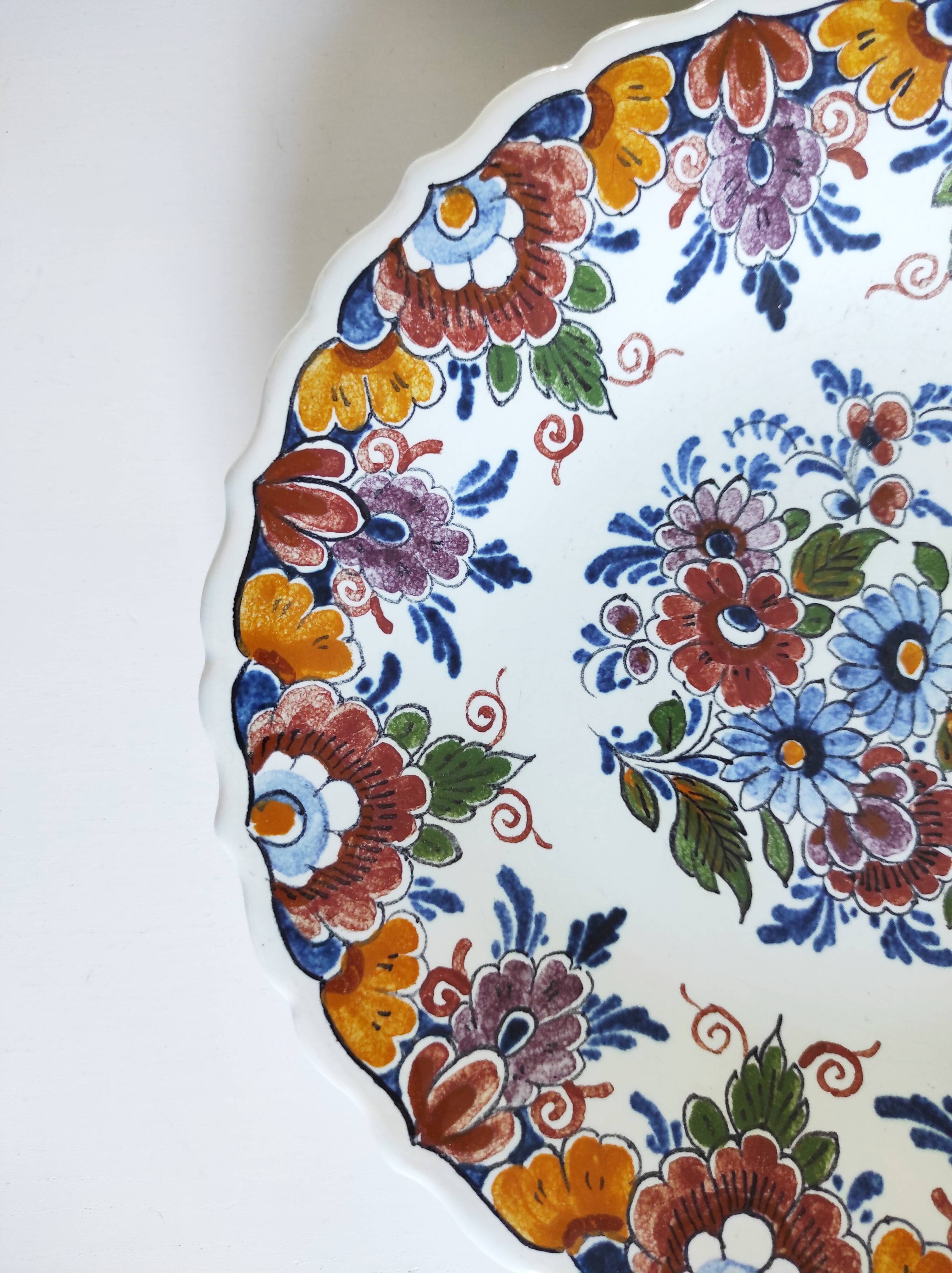 Pair of Oud Delft plates