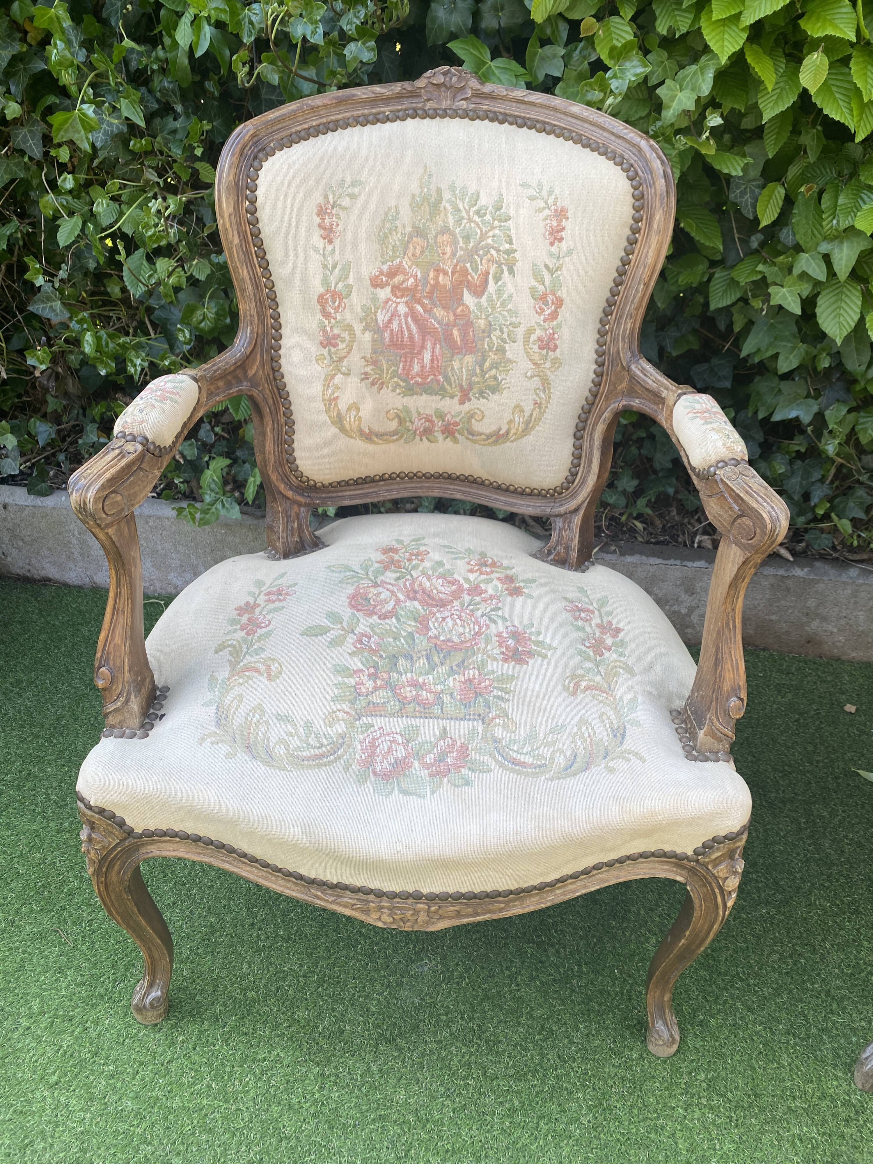 Basket bed and its two armchairs