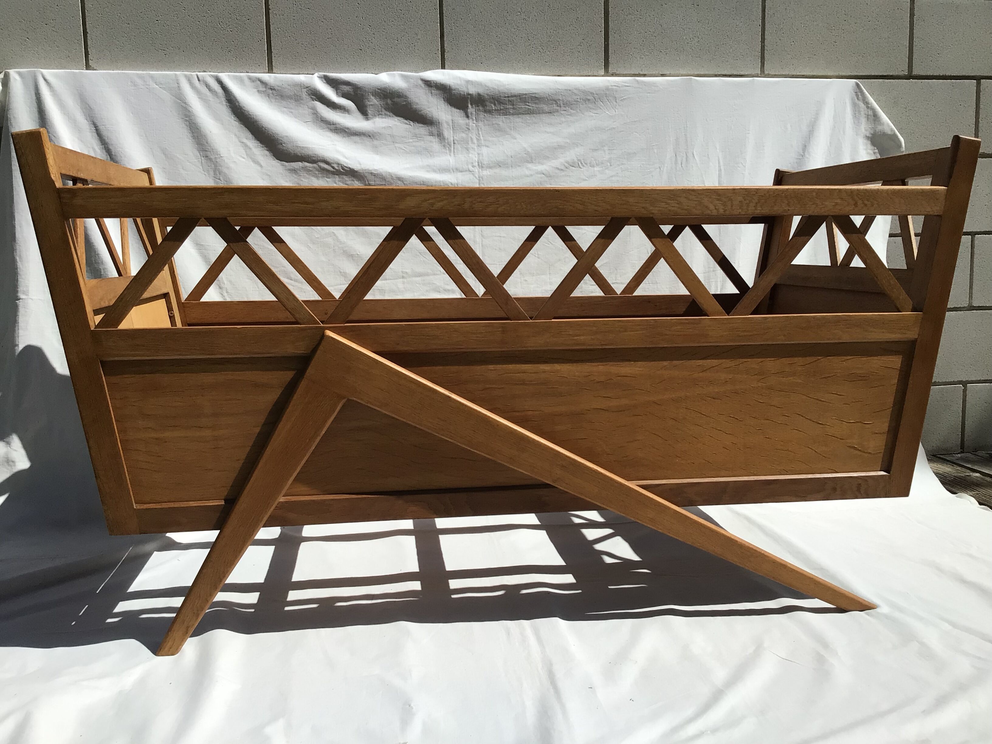 Child bed solid wood spindle feet 60's crosses