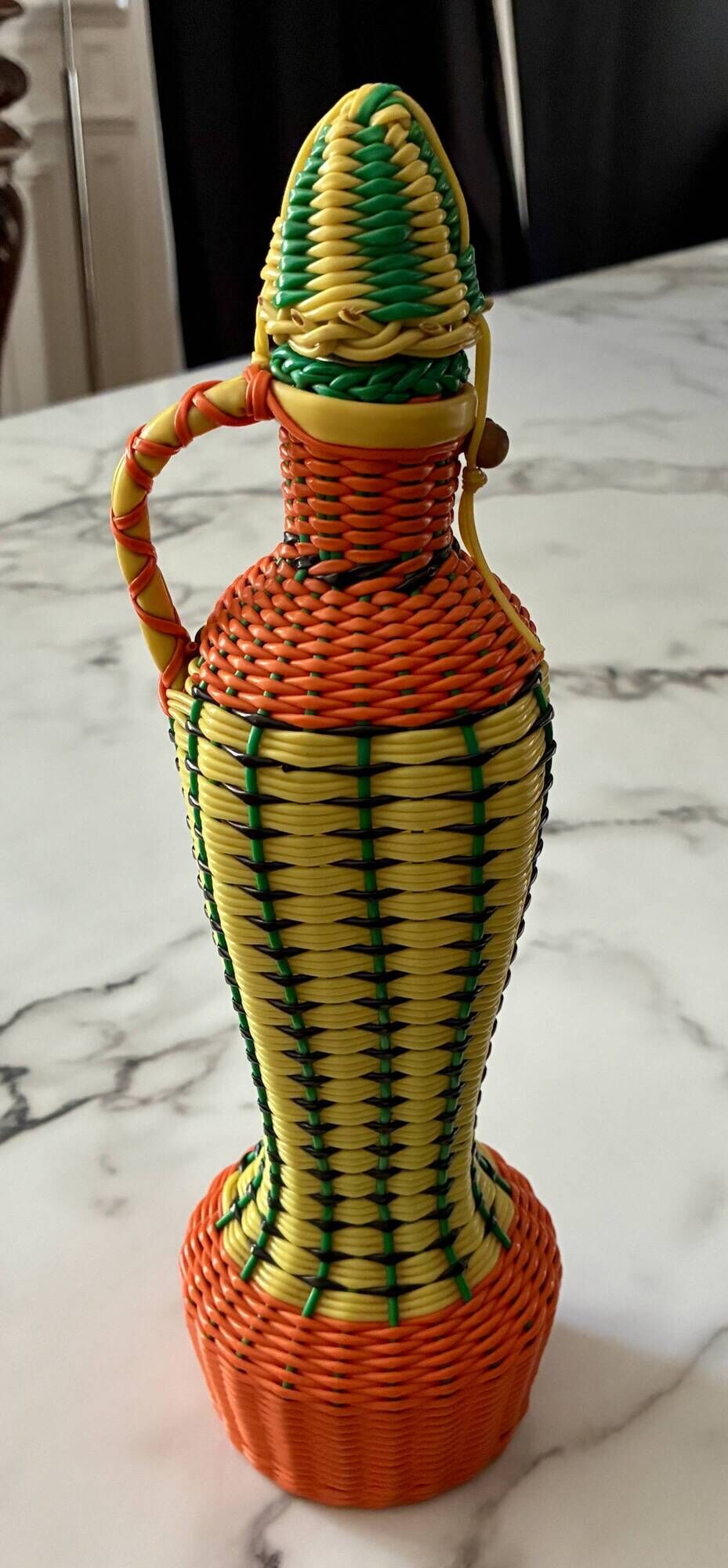 Decorative scoubidou bottle