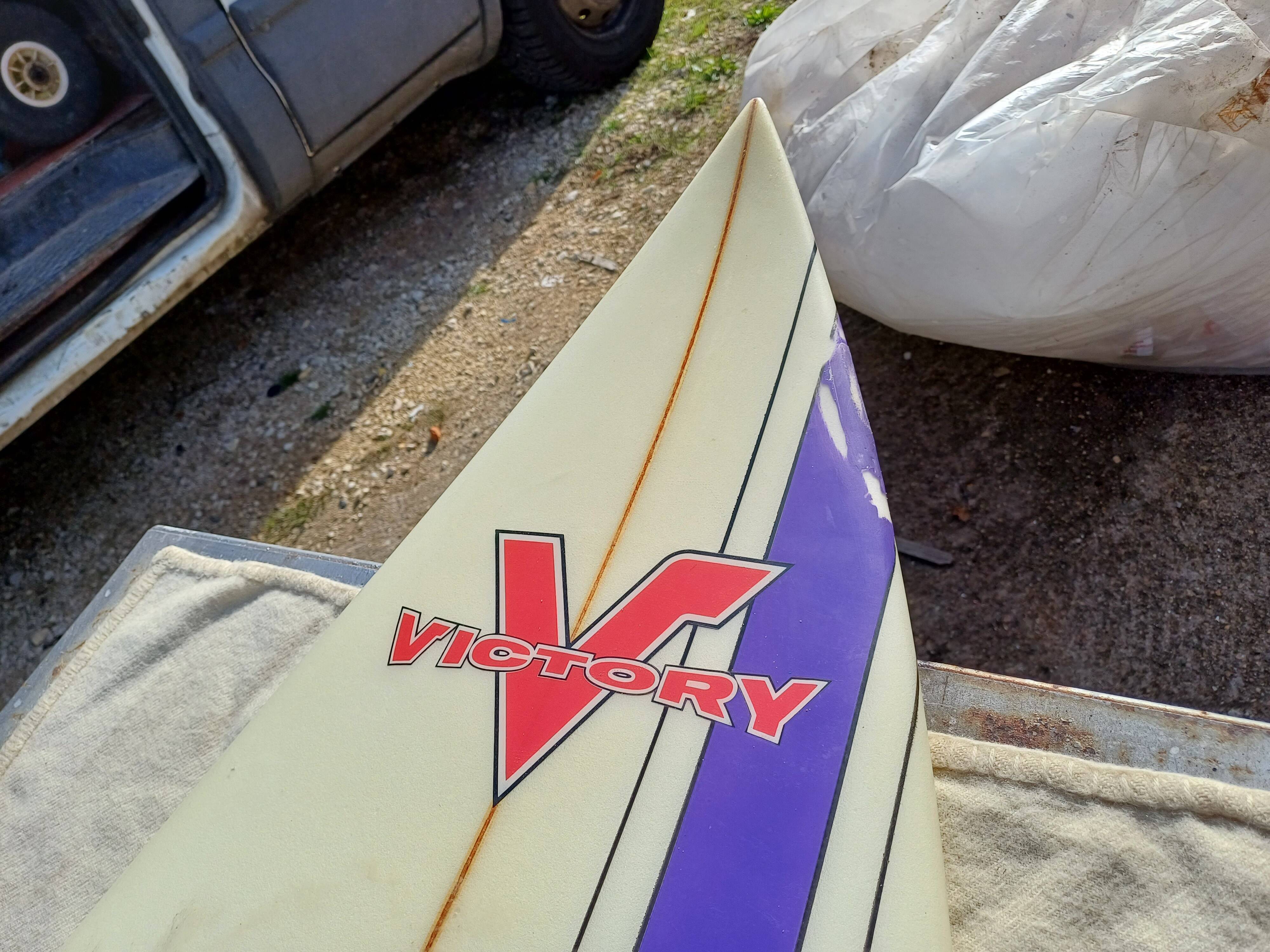 Victory 3 Fin Surfboard