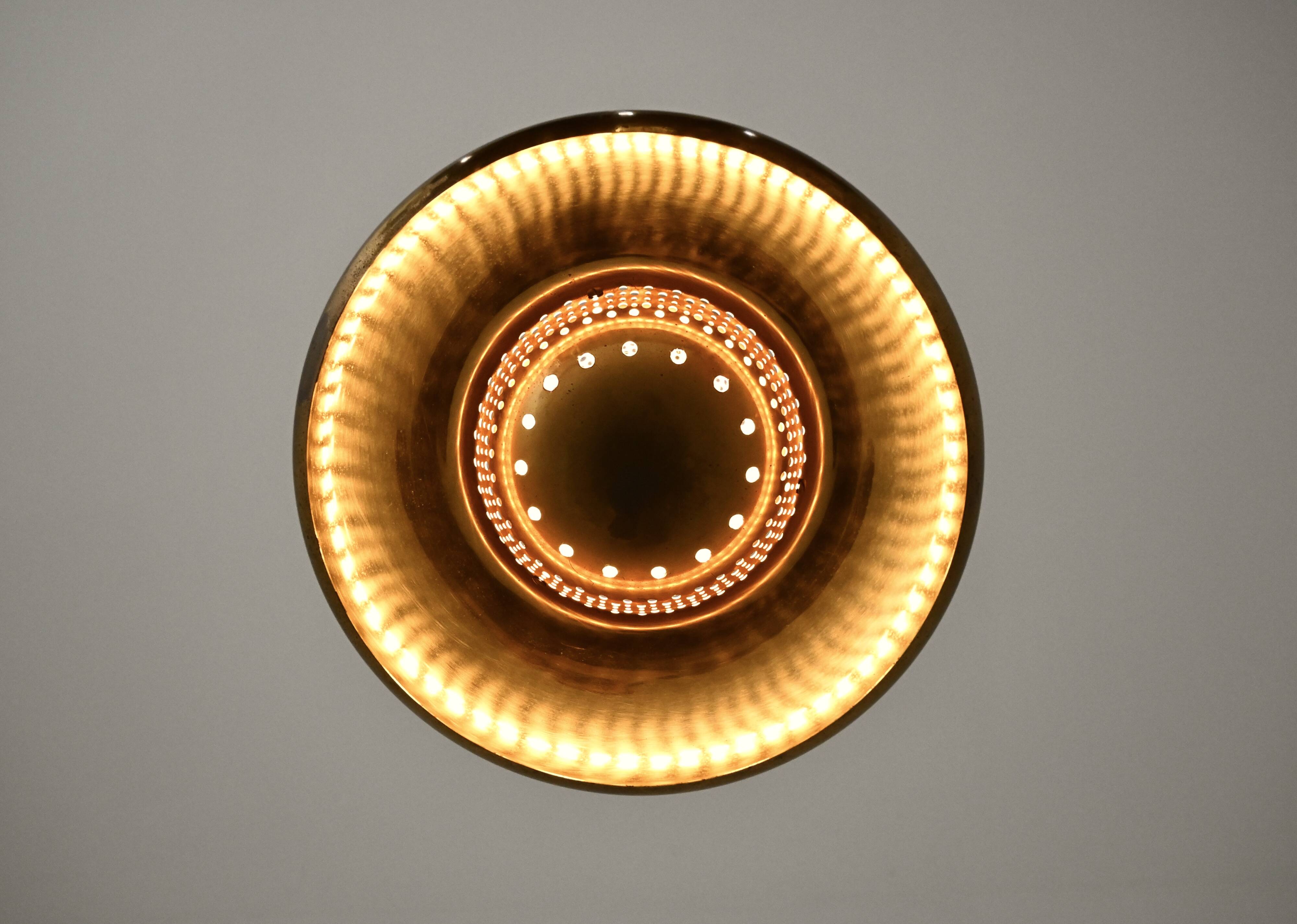 Pair of "Fior di Loto" pendants by Afra & Tobia Scarpa for Flos, year