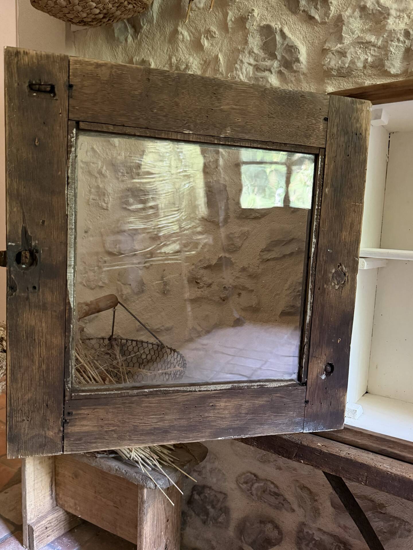 Small vintage display cabinet