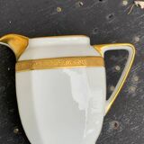 Coffee service consisting of 18 pieces, in white porcelain with gold decoration