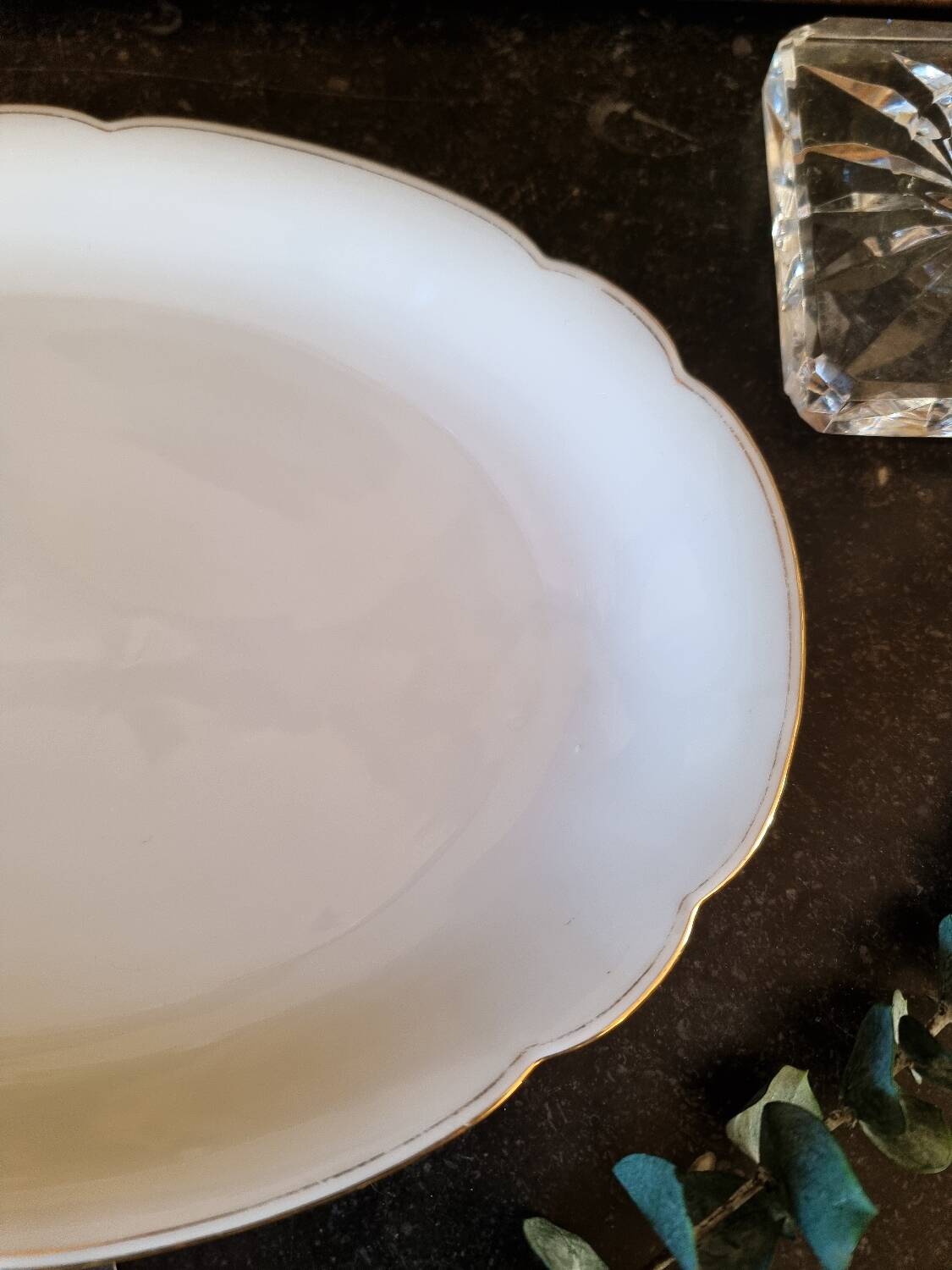 Porcelain dish
