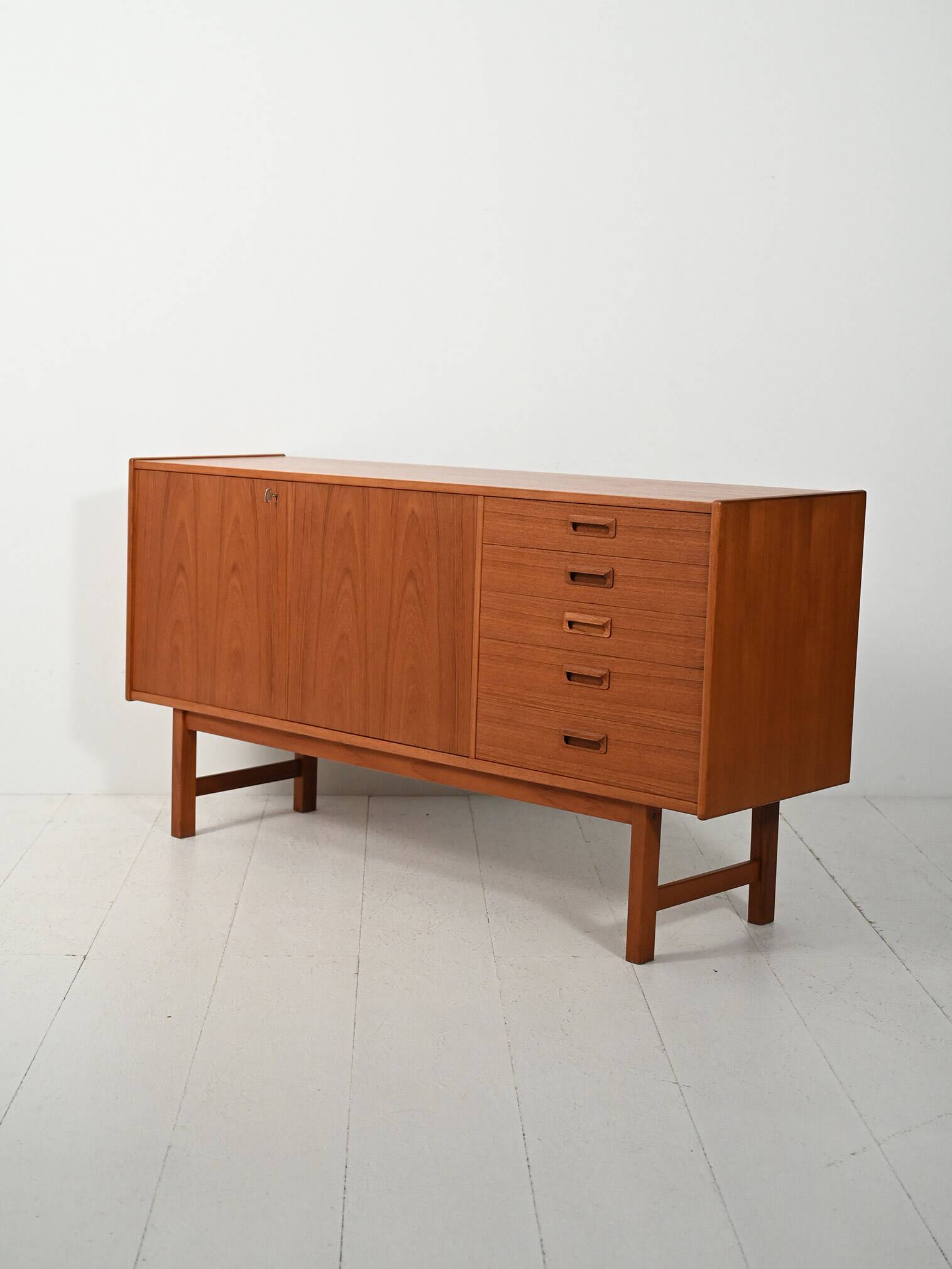 Scandinavian 1960s sideboard with projecting handles