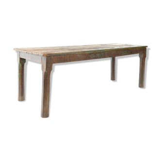 Table en bois patinée