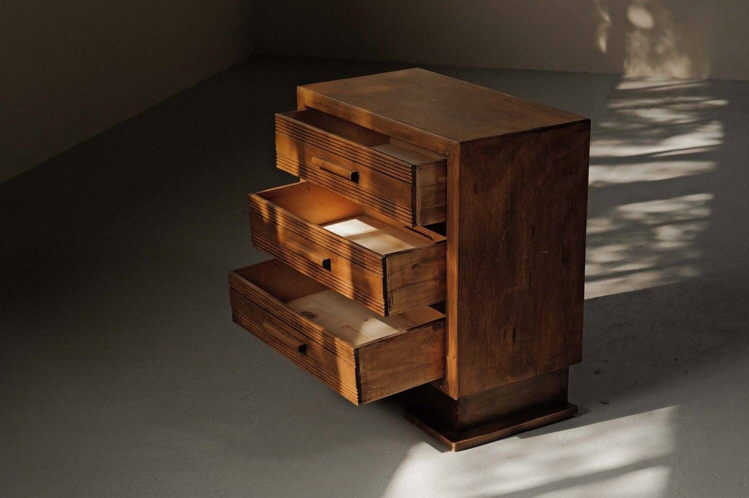 Commode moderniste, France, vers 1940