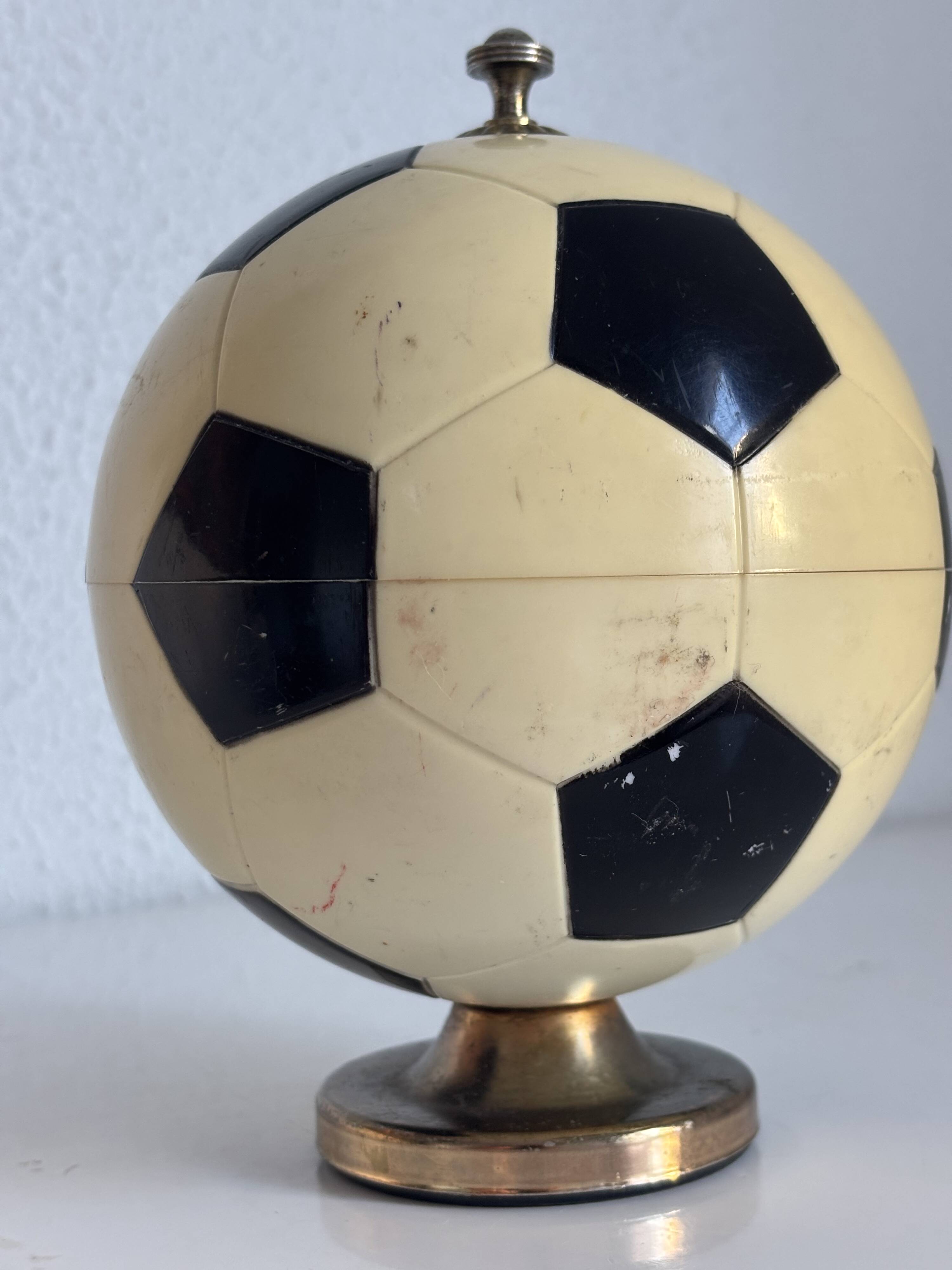 Porte-cigarettes vintage 1960 ballon football distributeur boîte - 16 cm