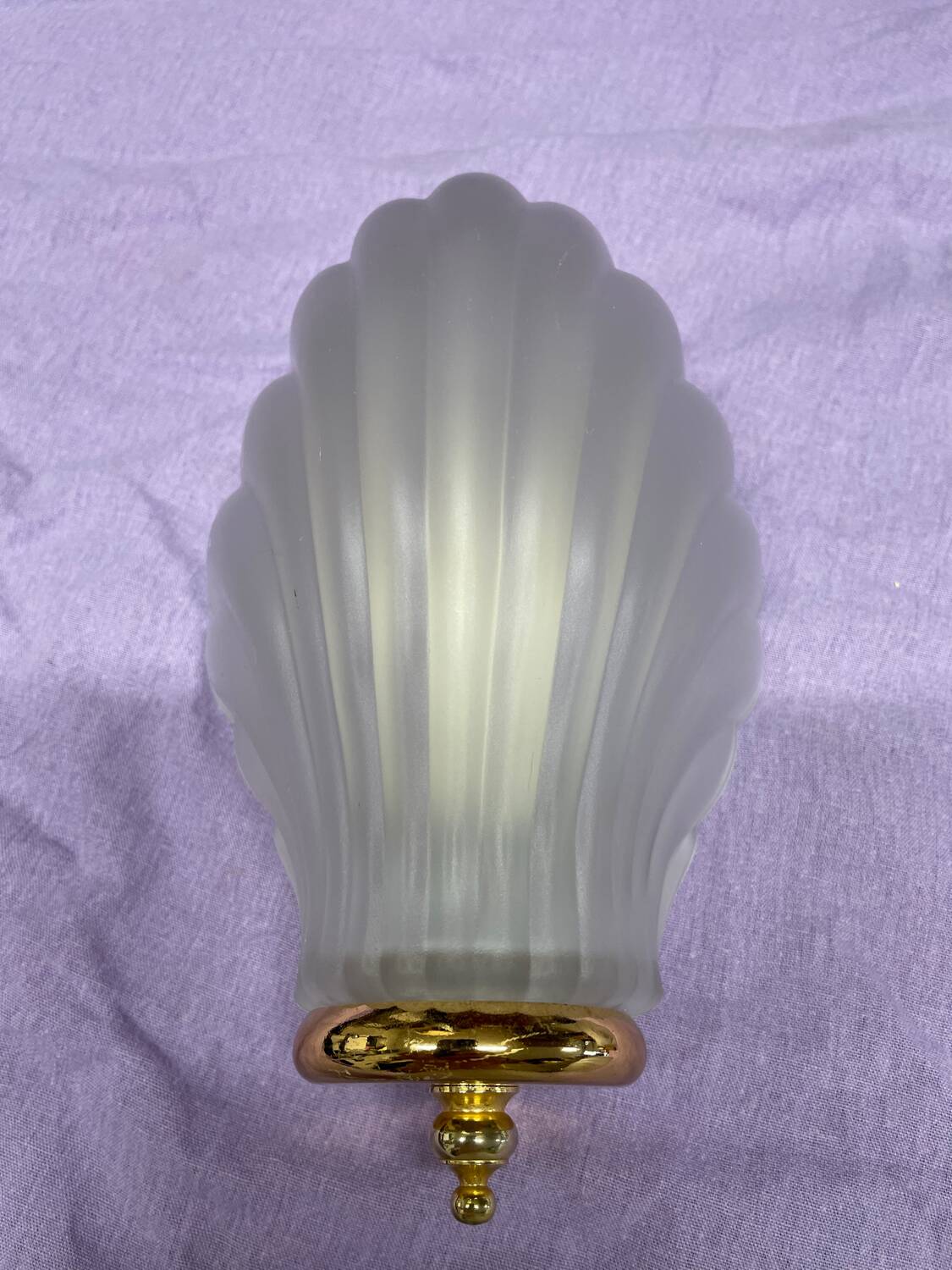 4 pressed glass wall lights with shell decor