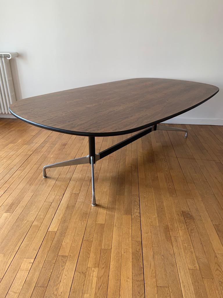 Rosewood table by Charles and Ray Eames, edition Herman Miller
