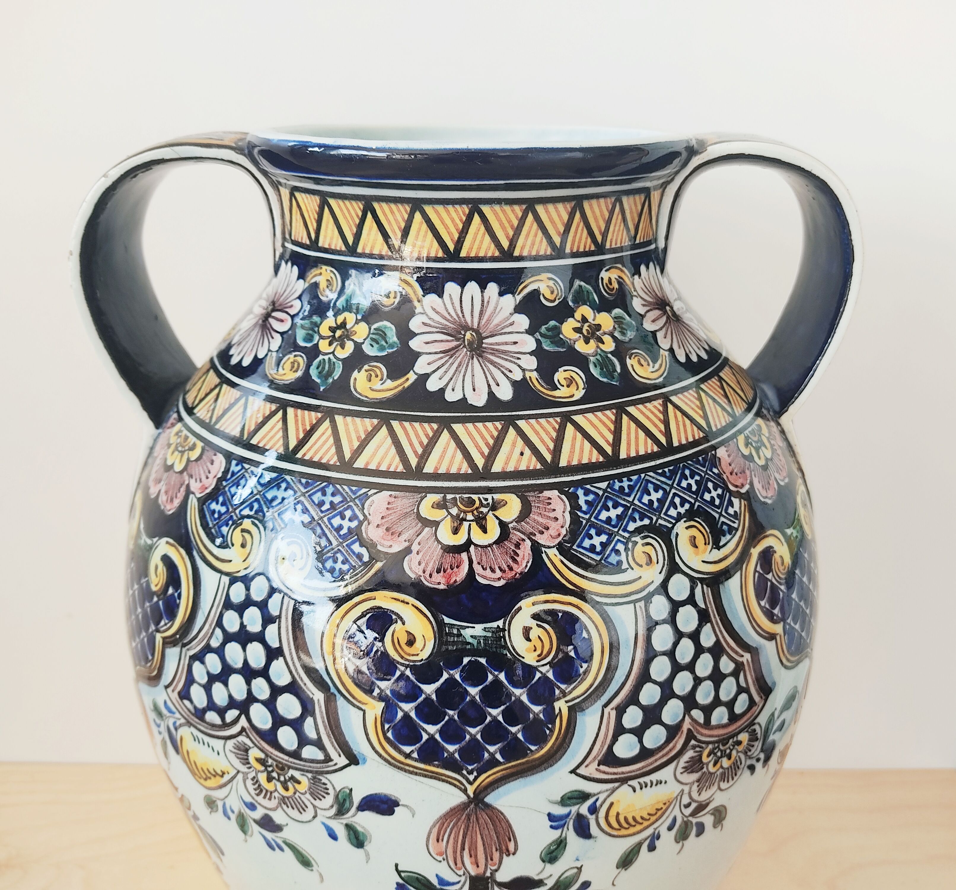35 cm Portuguese ceramic vase Outeiro Agueda
