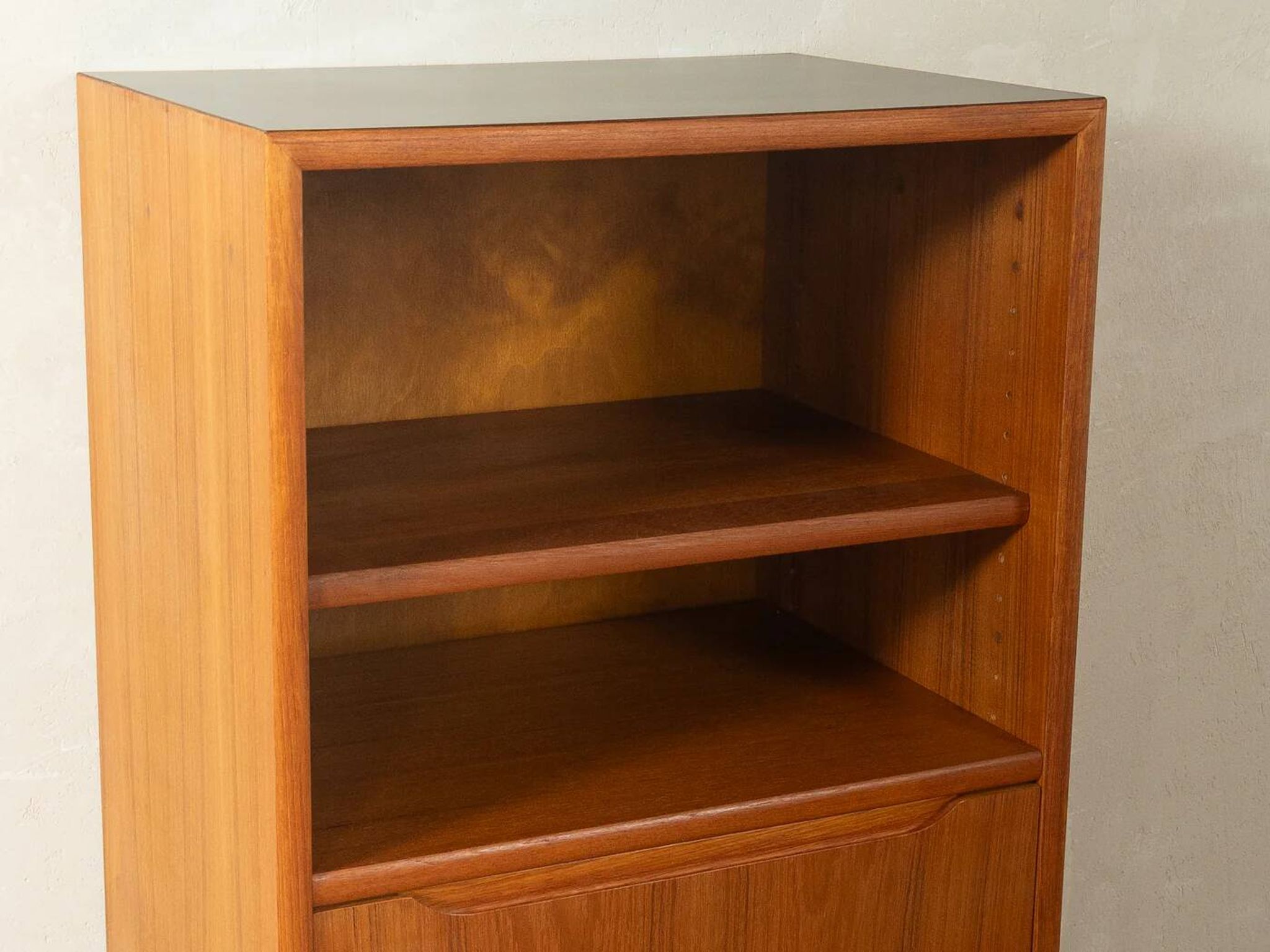 1960s Chest of Drawers