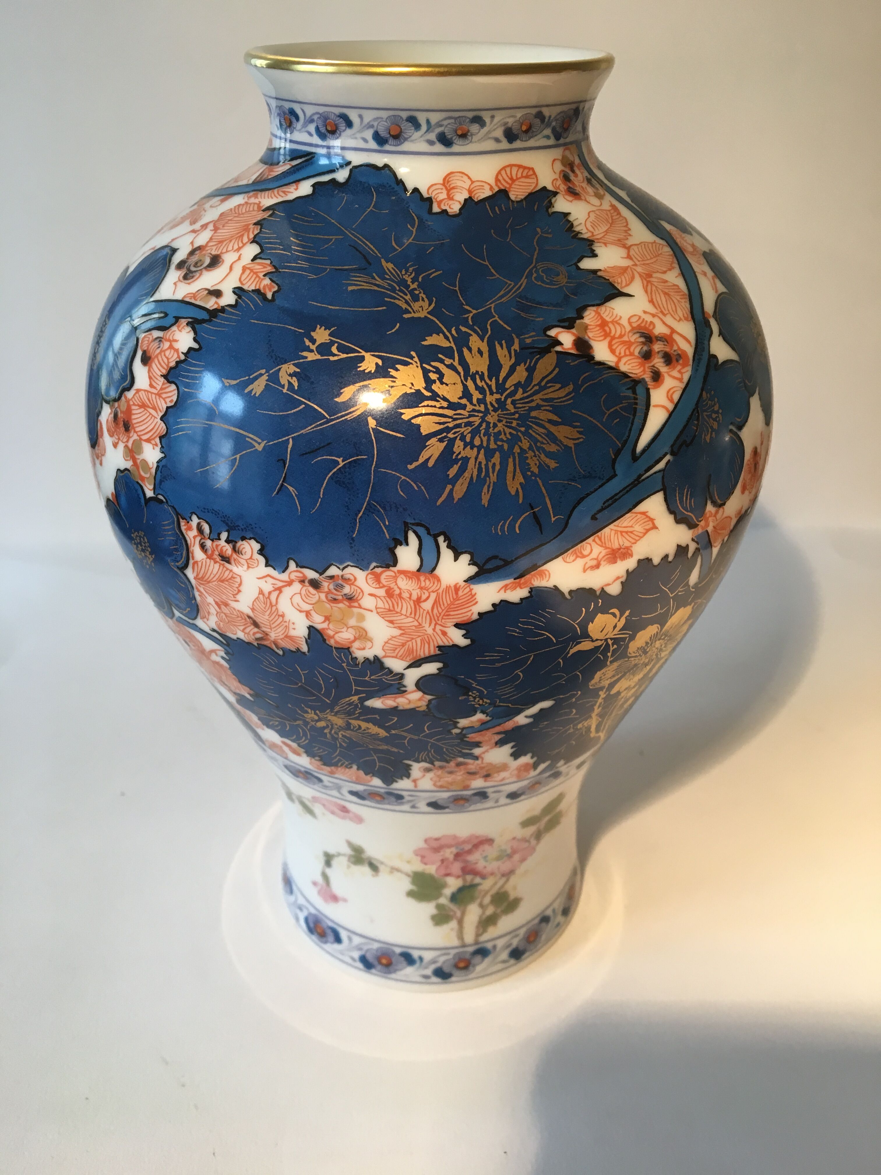 Vase en porcelaine de Limoges  Haviland  collection Dammouse