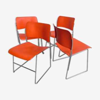 Suite de 4 chaises vintage empilables David Rowland