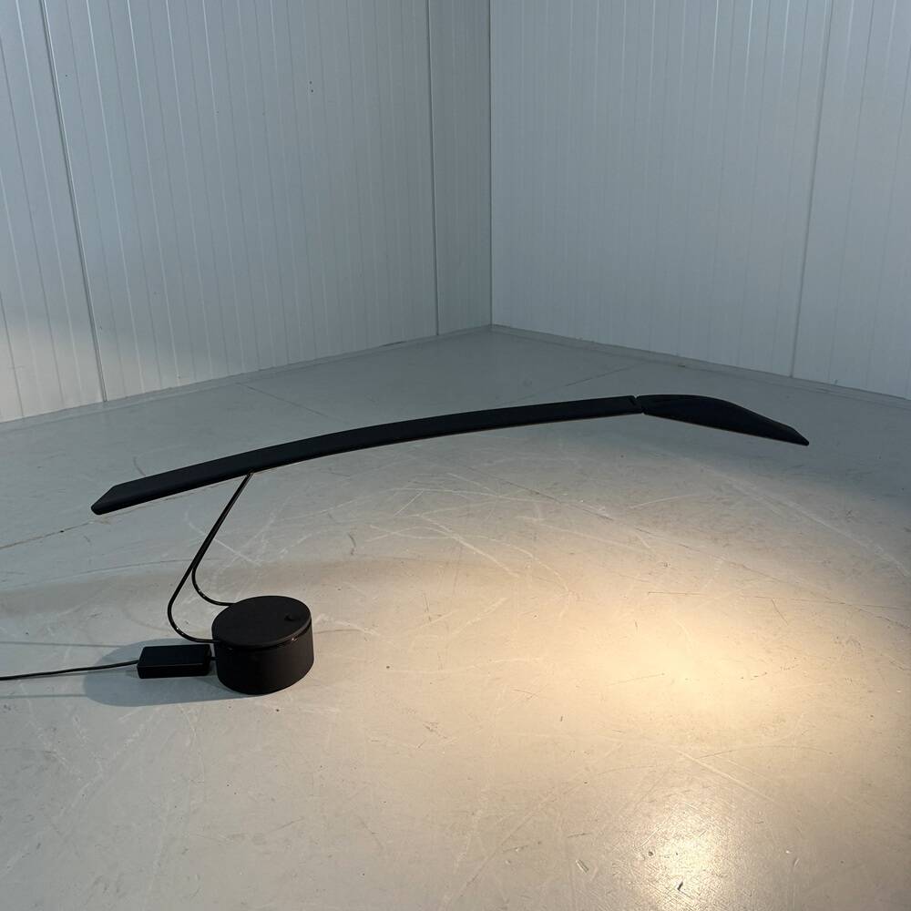 Dove desk lamp Mario Barbaglia & Marco Colombo, Italy