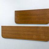 Ensemble de 2 étagères murales en teck du milieu du siècle, années 1970