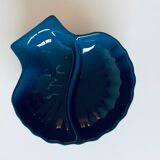 Salad bowl shell shape compartmentalized