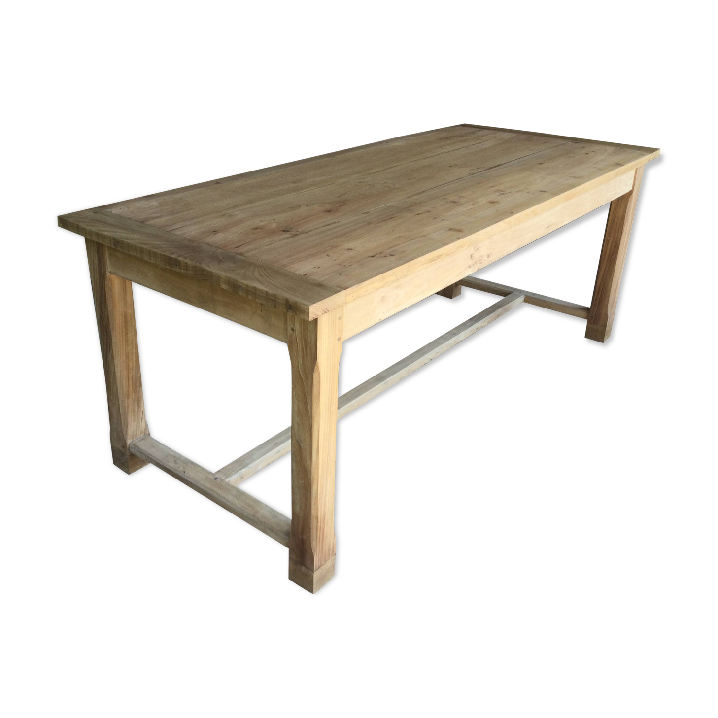 Ancienne table de ferme rénovée