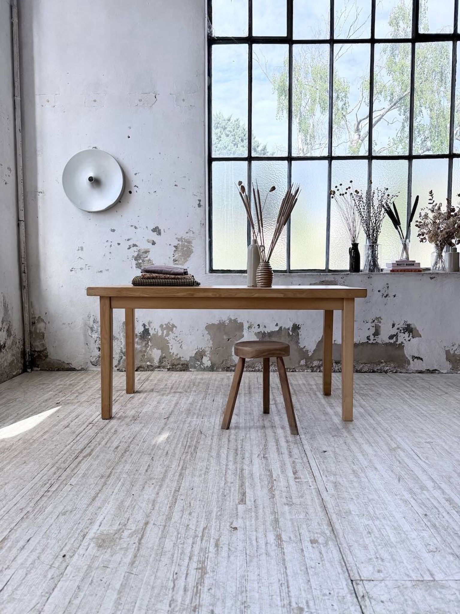Solid elm farmhouse table 150cm
