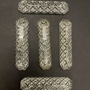 5 porte-couteaux en cristal taillé