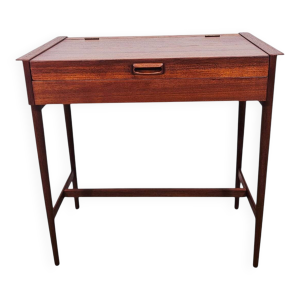Coiffeuse en teck scandinave – Design danois des années 1960.