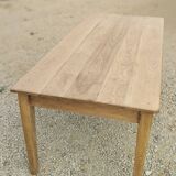 Rustic farmhouse table in solid oak with antique patina finish 200 x 90