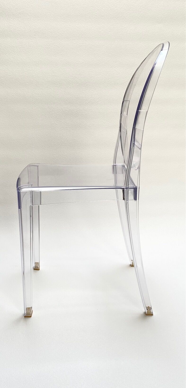 Victoria ghost chair by Philippe Starck 1998