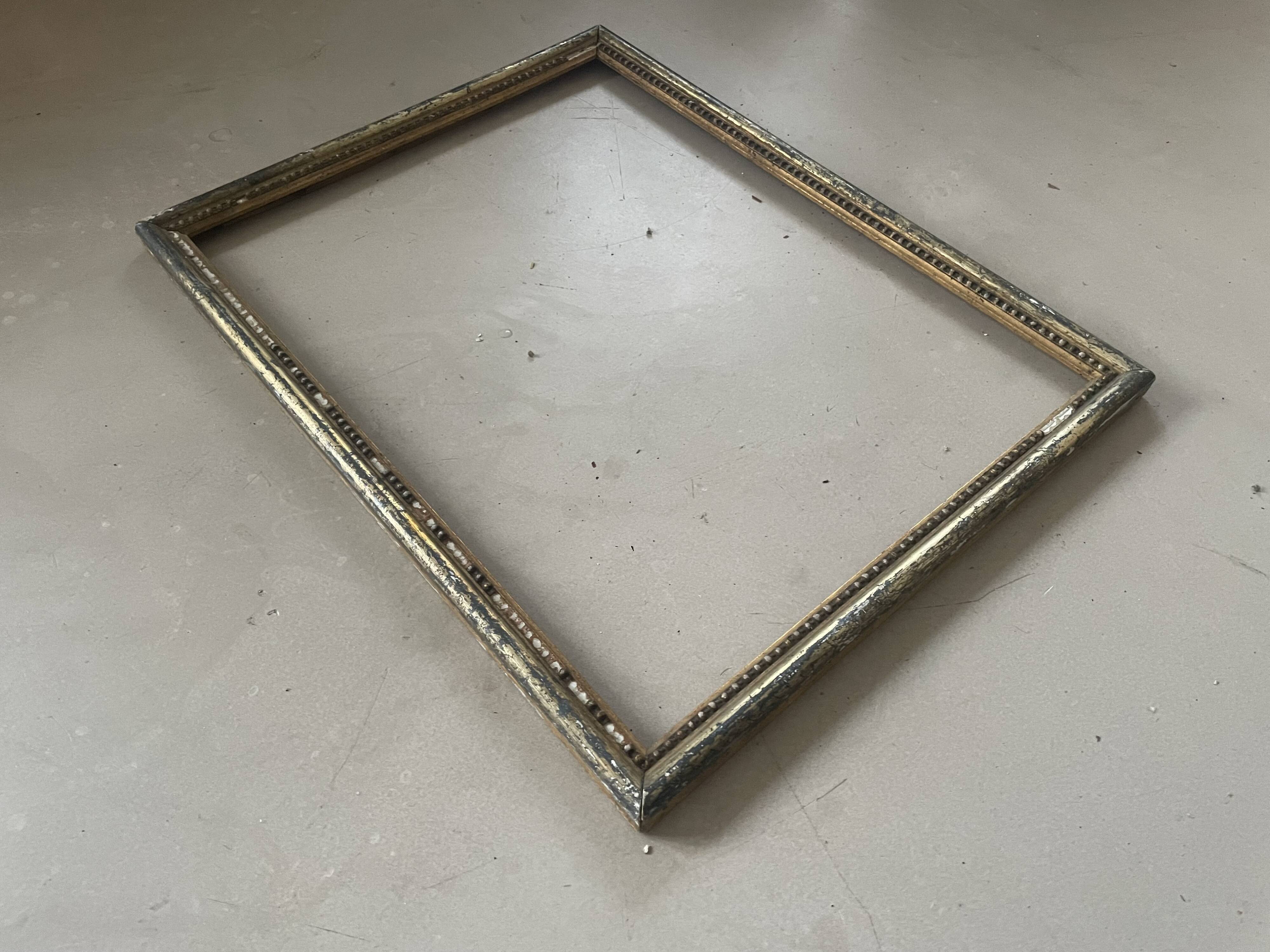 Old beaded gold frame 33x42cm