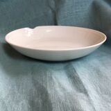 Hollow plate or presentation bowl in white porcelain