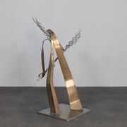 La sculpture abstraite "The Chord" (Het Akkoord) par André van der Linden