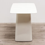 White coffee table Vitra metal side table