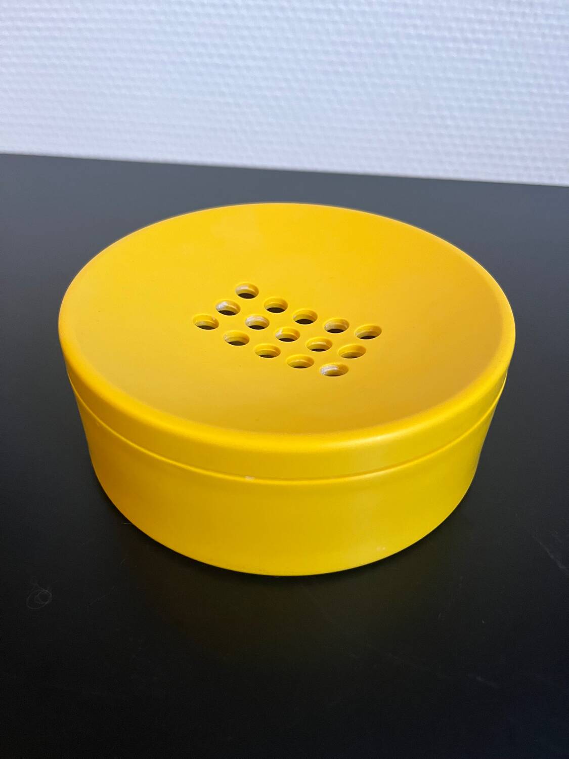 Makio Hasuike soap dish for Gedy Italy