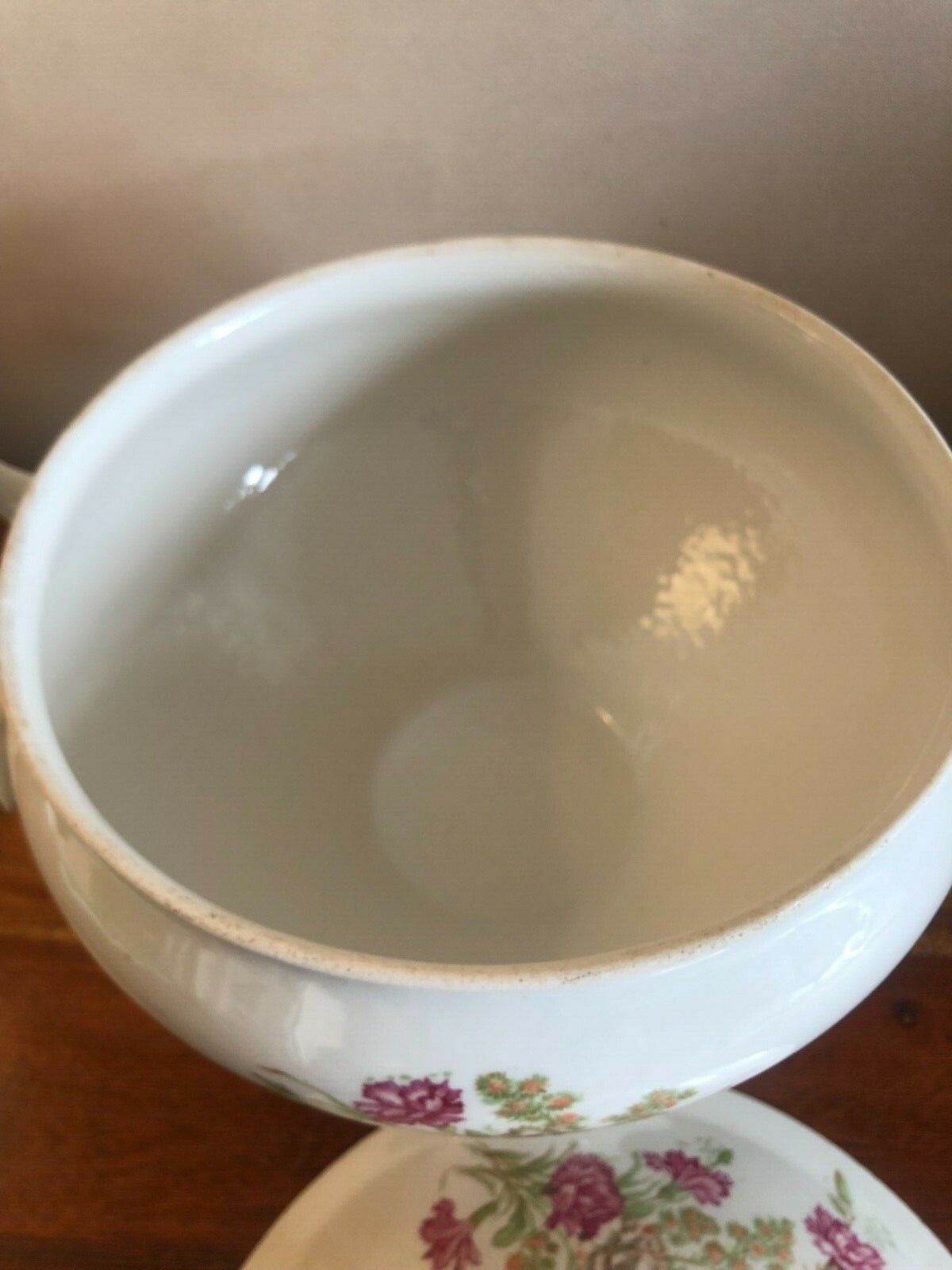 Soupière in round earthenware décor flowers