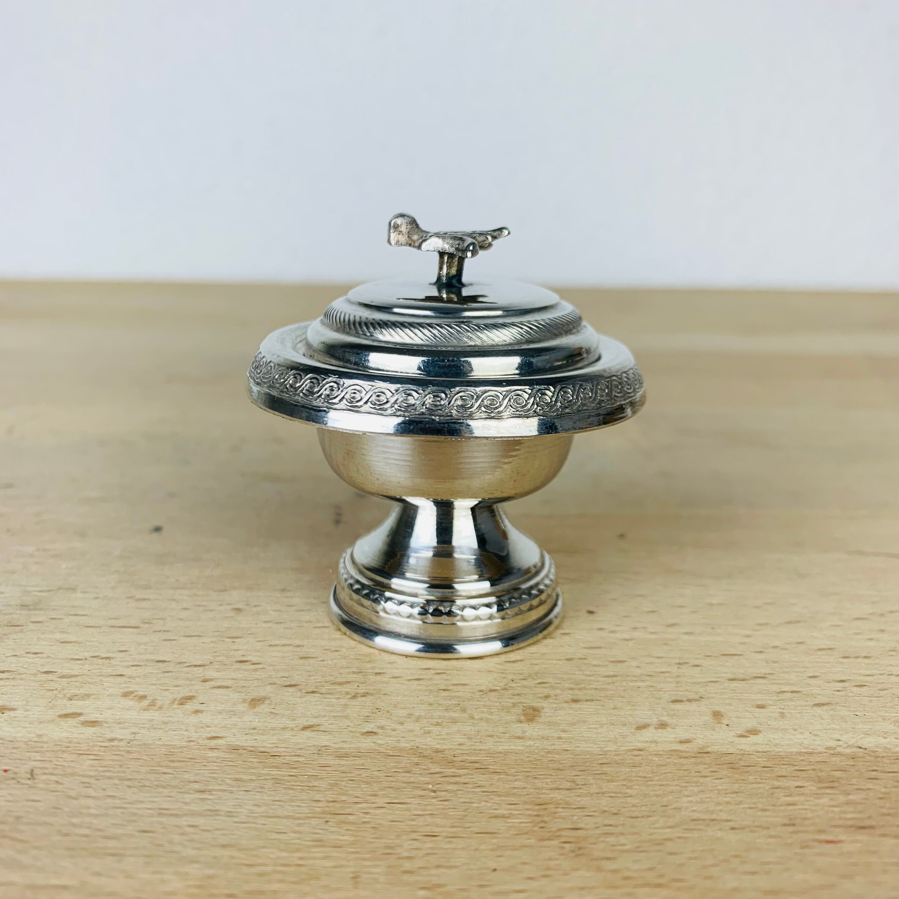 Salter bird silver metal