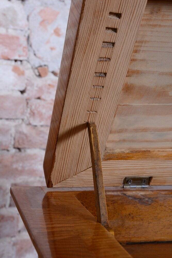 Small Antique Biedermeier Cabinet in Ash and Spruce, 1830s