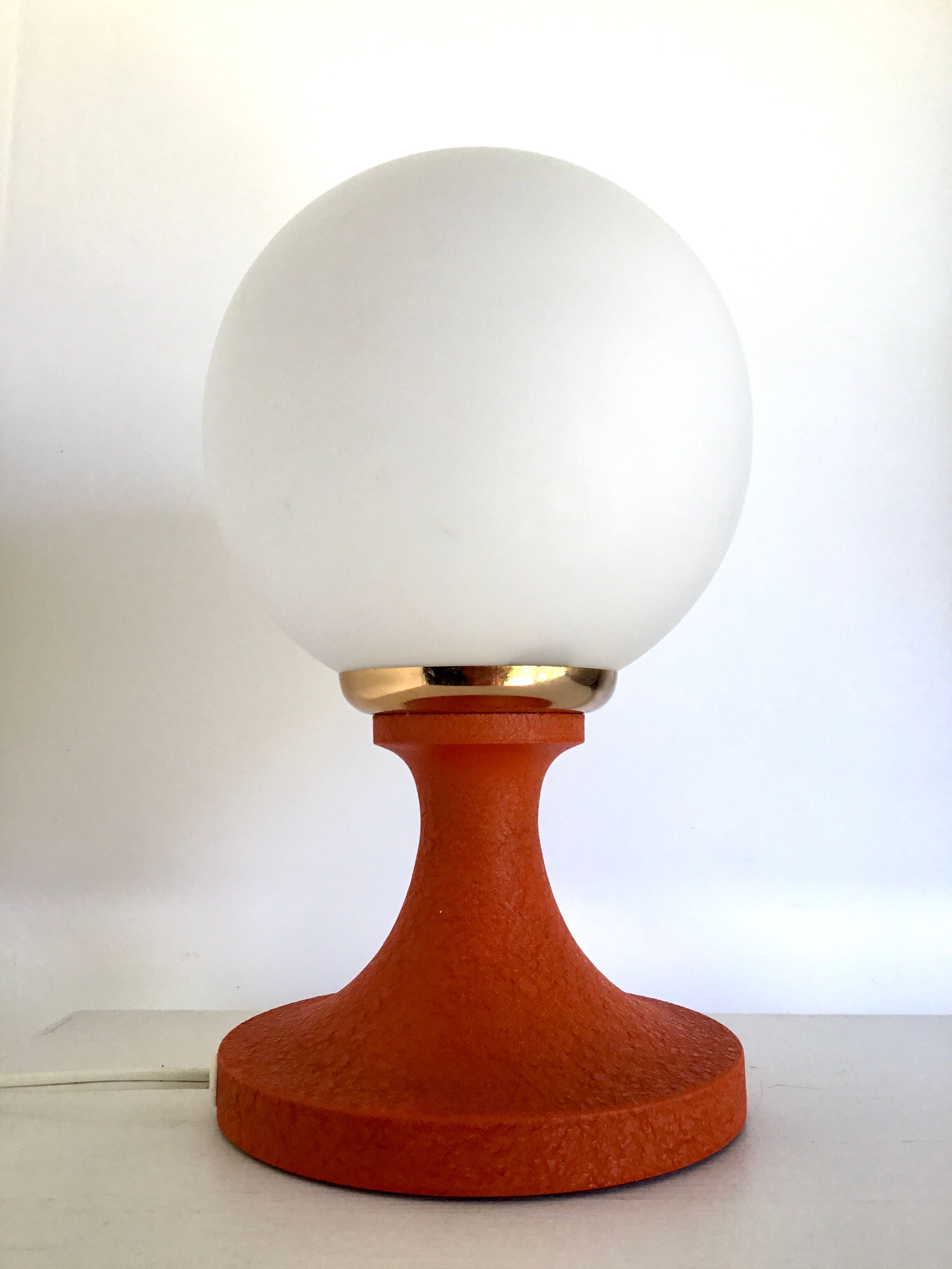 Table lamp foot tulip and opaline vintage 1960 orange