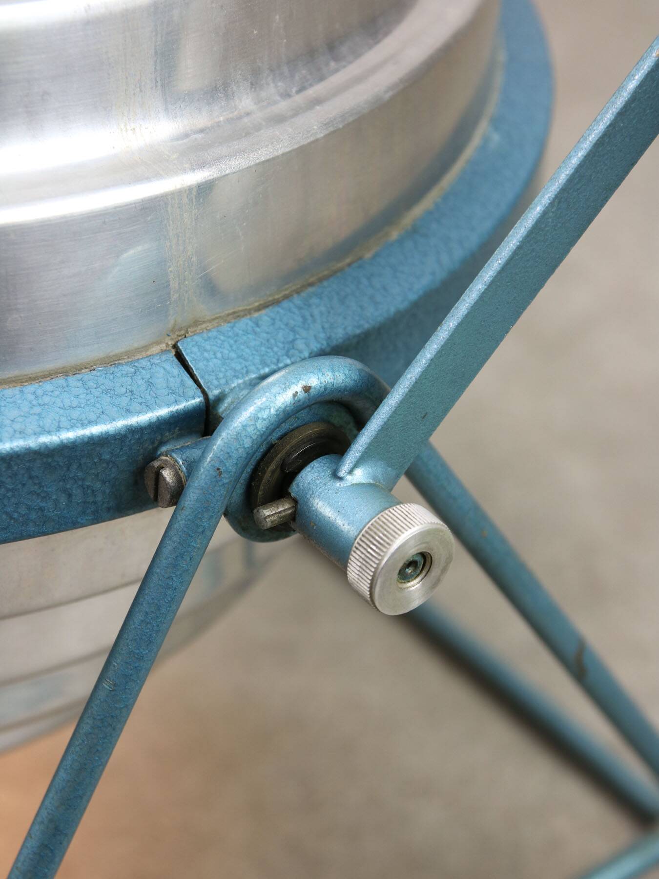 Mid-Century Italian Floor Reflector Lamp in Aluminium