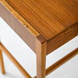 Scandinavian dressing table with drawers