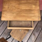 Vintage desk and chair for children between 3 and 5 years old