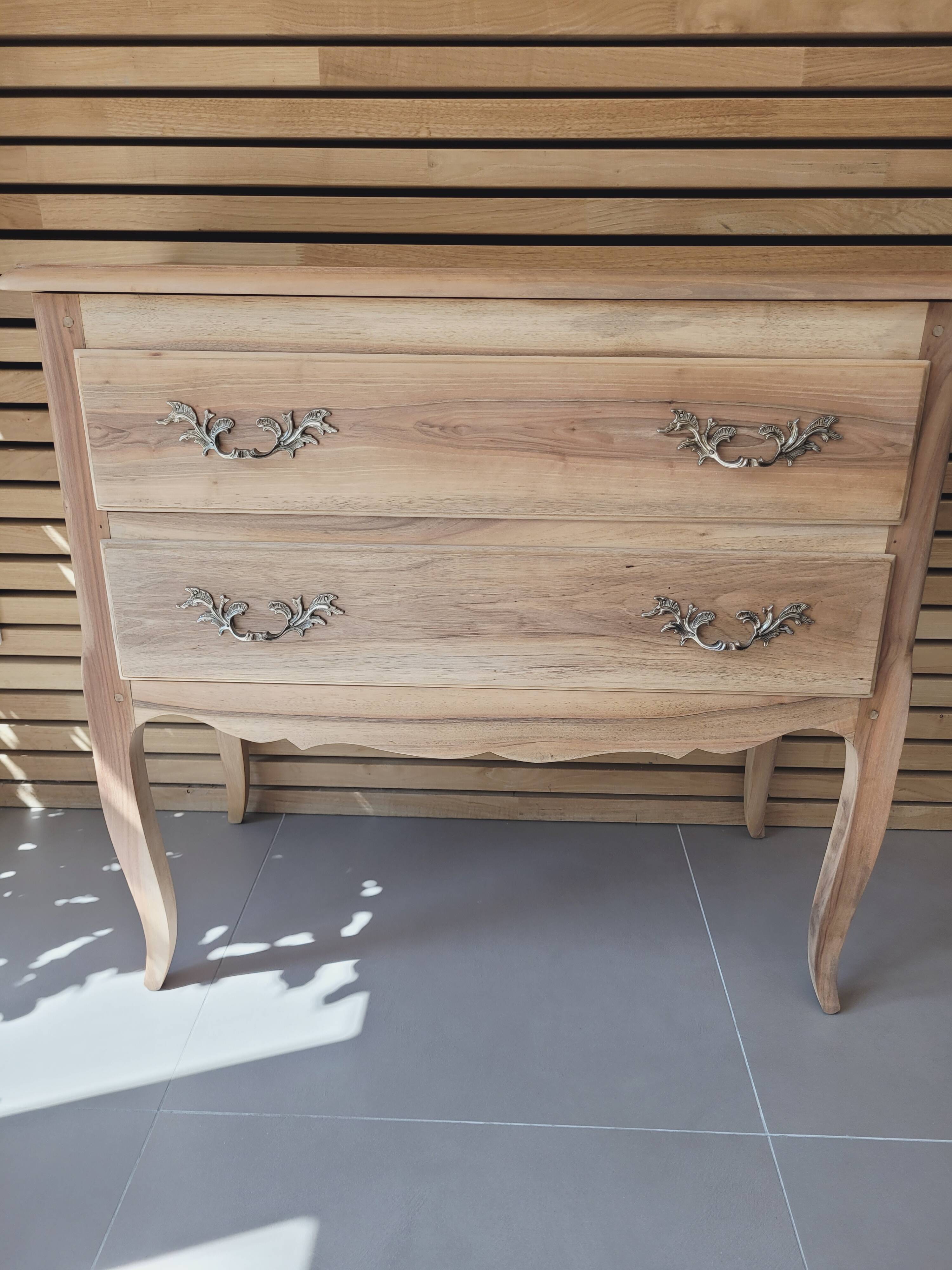 Commode sauteuse esprit régence