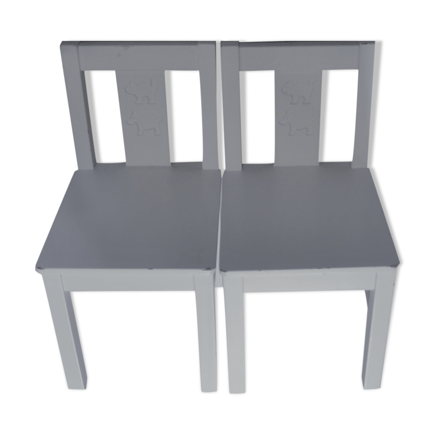 Duo of children's chairs