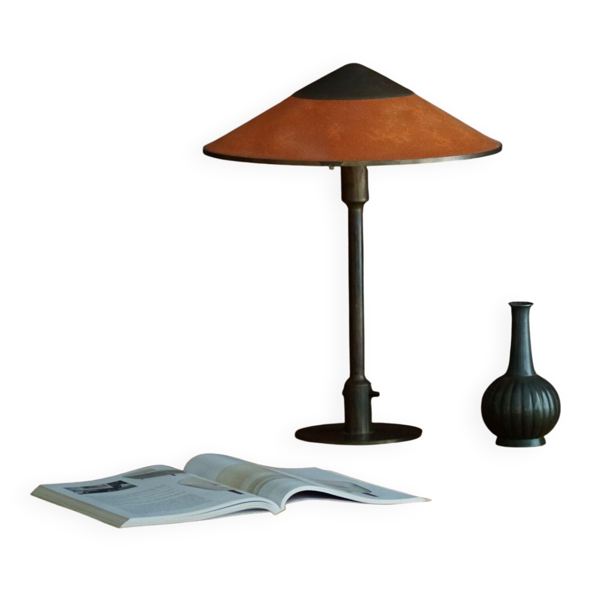 Modern Danish table lamp, model "T3" by Niels Rasmussen Thykier, made in the 1930s.