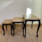 Nesting coffee tables