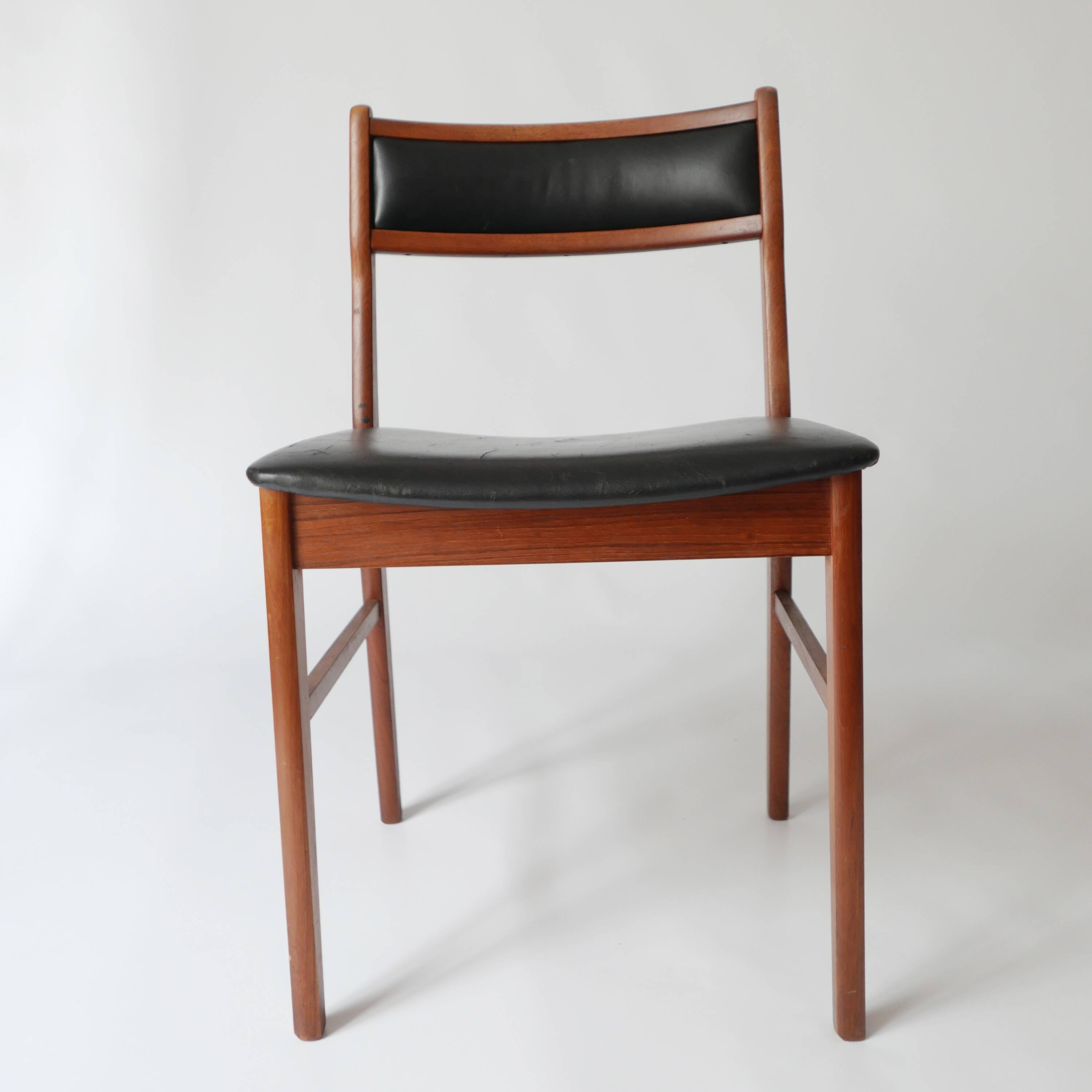 Pair of denmark chairs scandinavian design 1960s vintage 70s 1970s