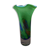 Vase modern décor has inclusion