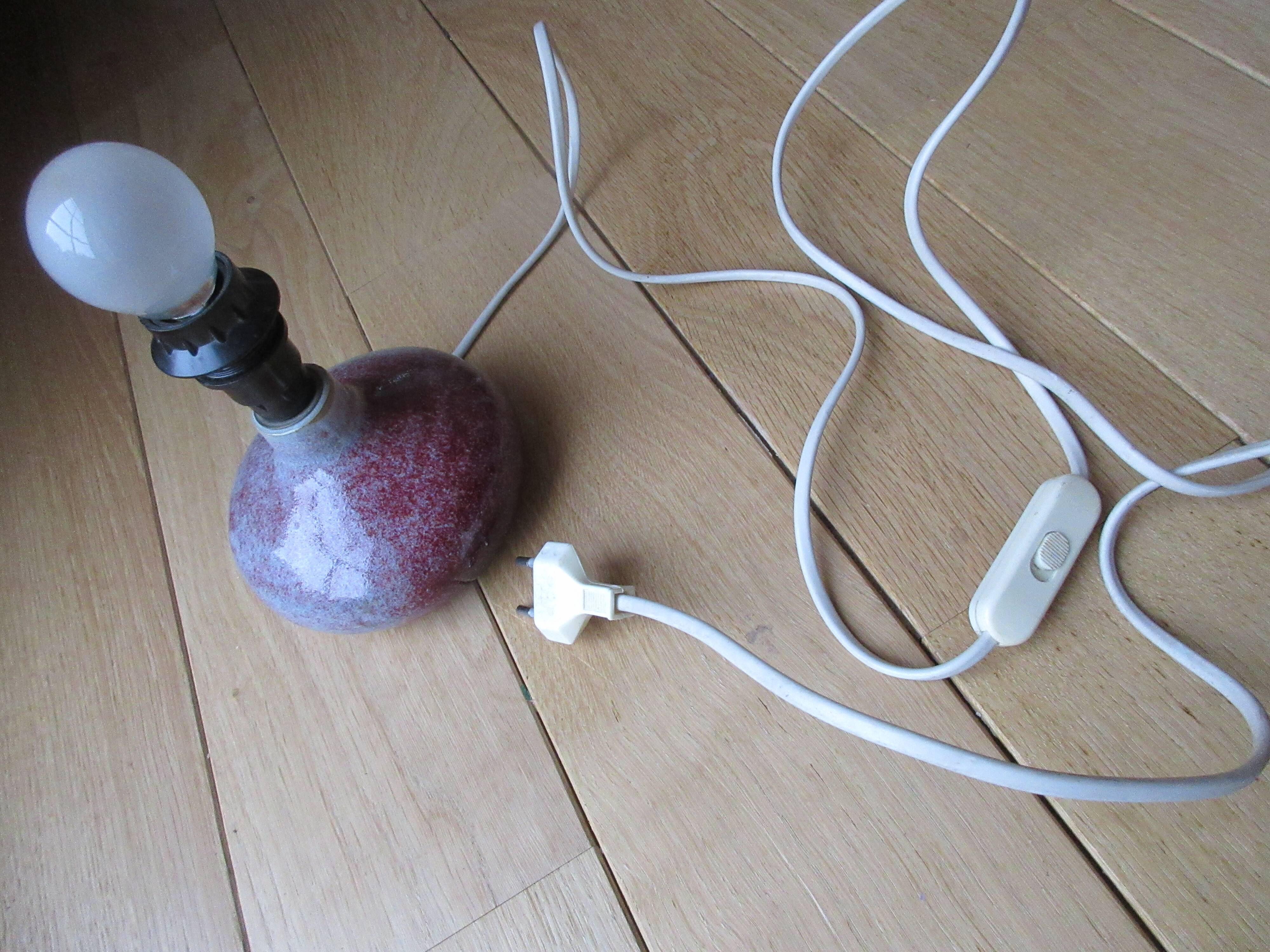 Grey sandstone lamp foot and wine lie