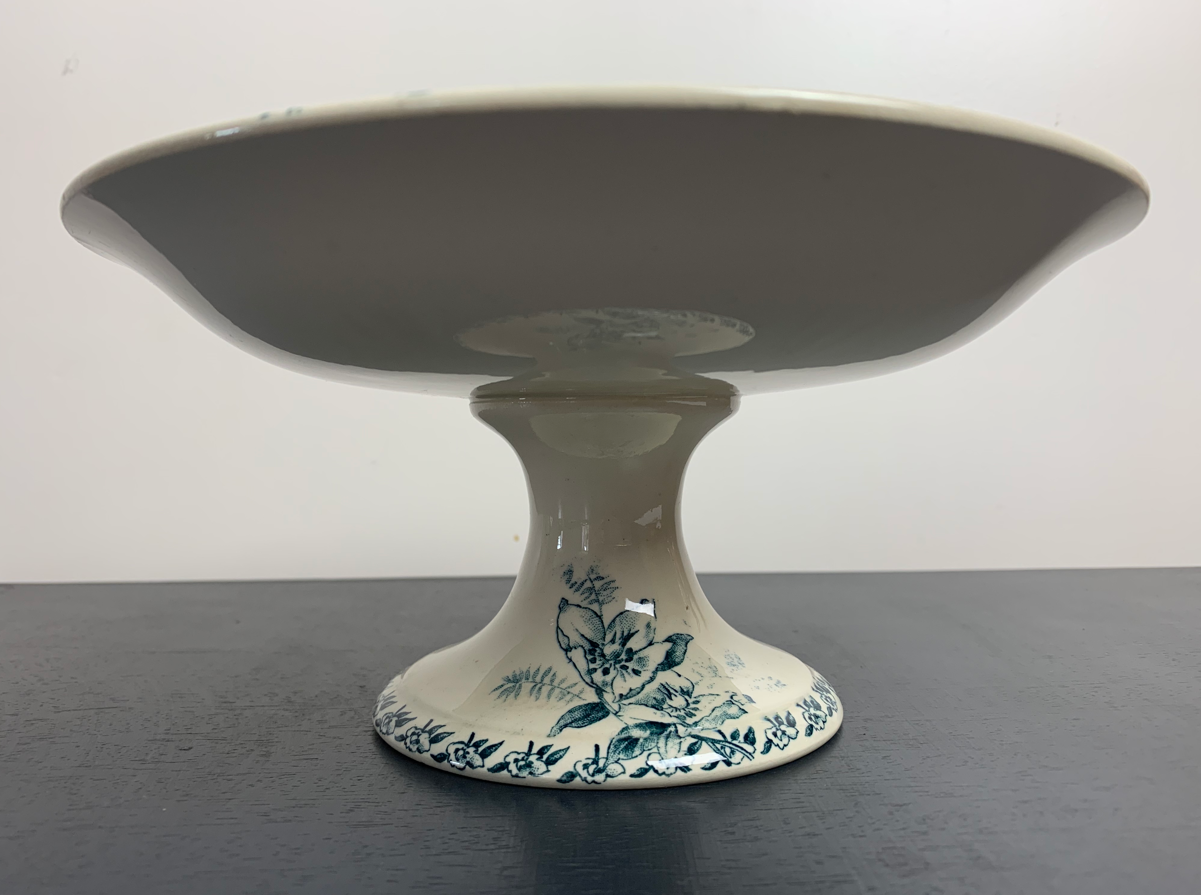 Opaque porcelain compotier from Gien Terre de fer