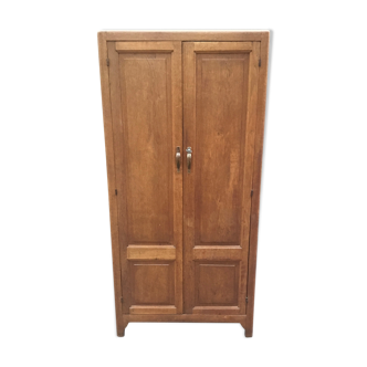 Armoire parisienne