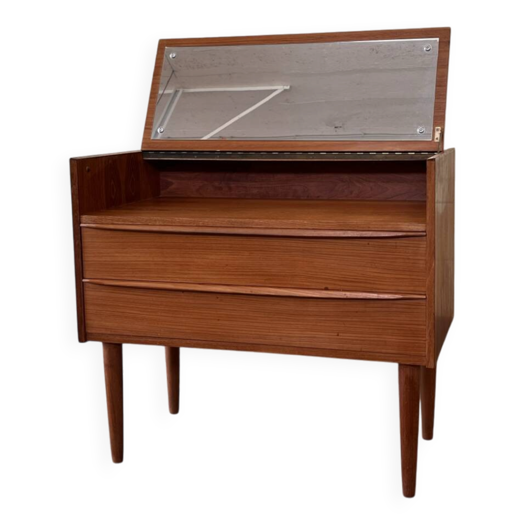 Mirror cabinet by Tylvad Hansen